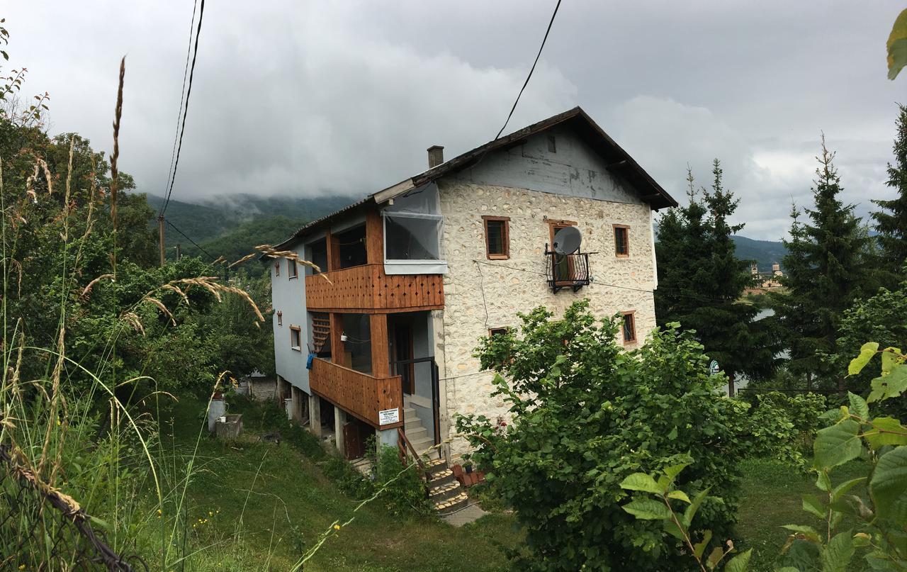 Yeti Guest House Mavrovo Eksteriør bilde